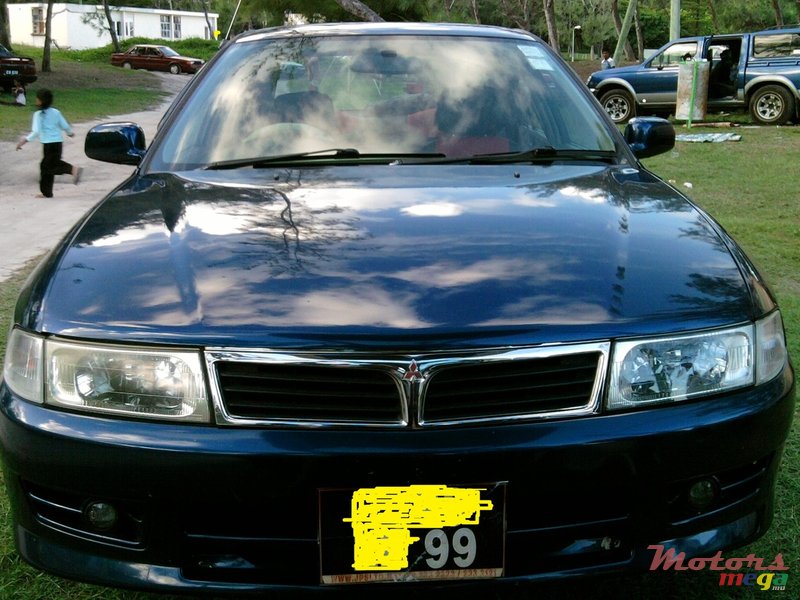 1999' Mitsubishi Lancer photo #1