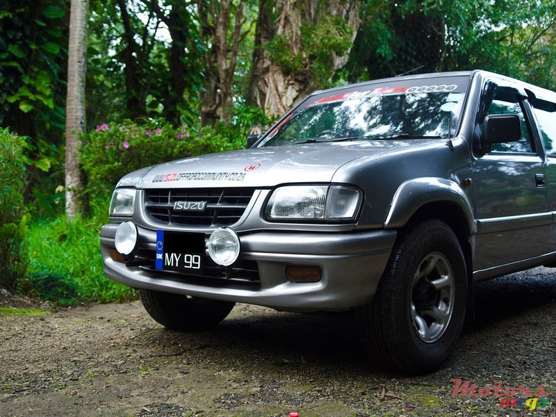 1999' Isuzu KB Series 4x2 photo #1