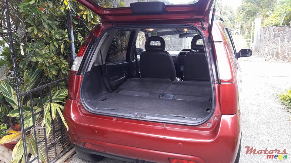 2002' Suzuki Ignis photo #4