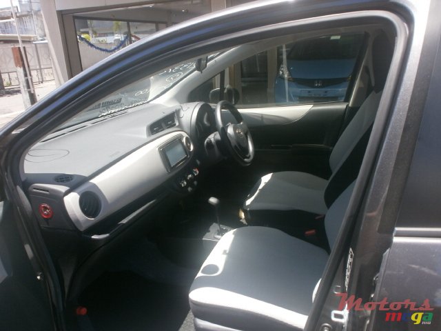 2013' Toyota Vitz photo #4