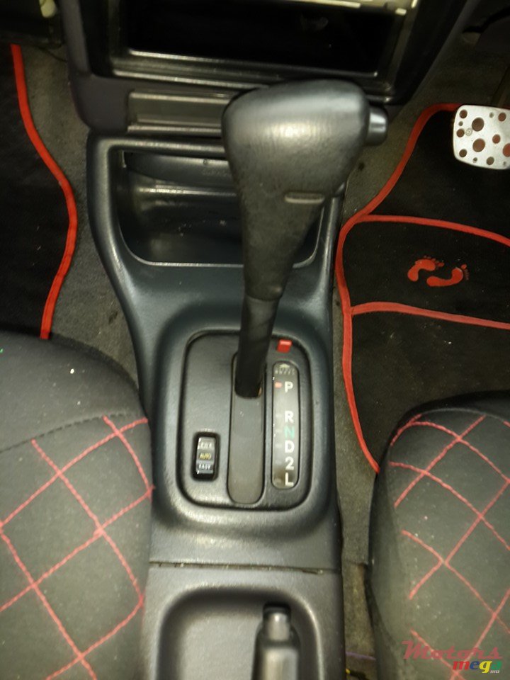 1997' Daihatsu Charade Charade photo #3