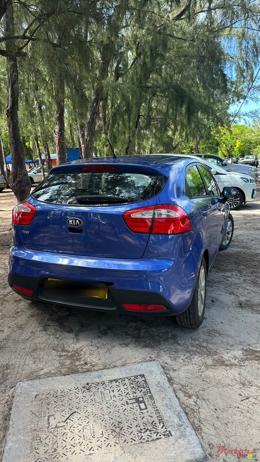 2014' Kia Rio Hatchback 1.2 photo #1