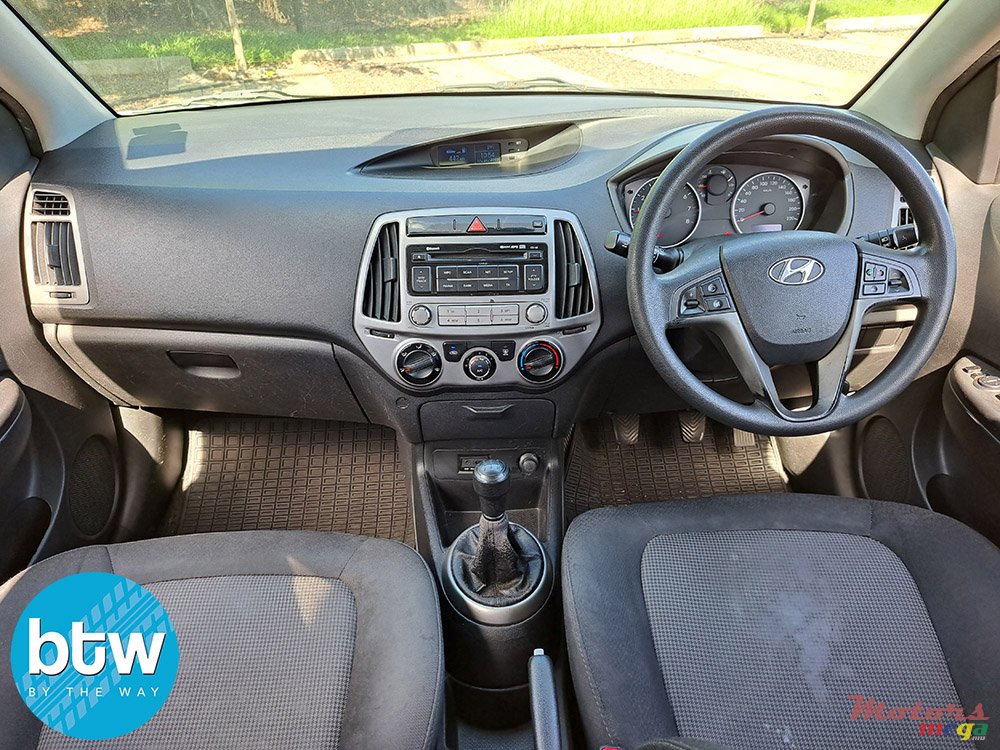 2015' Hyundai i20 photo #6