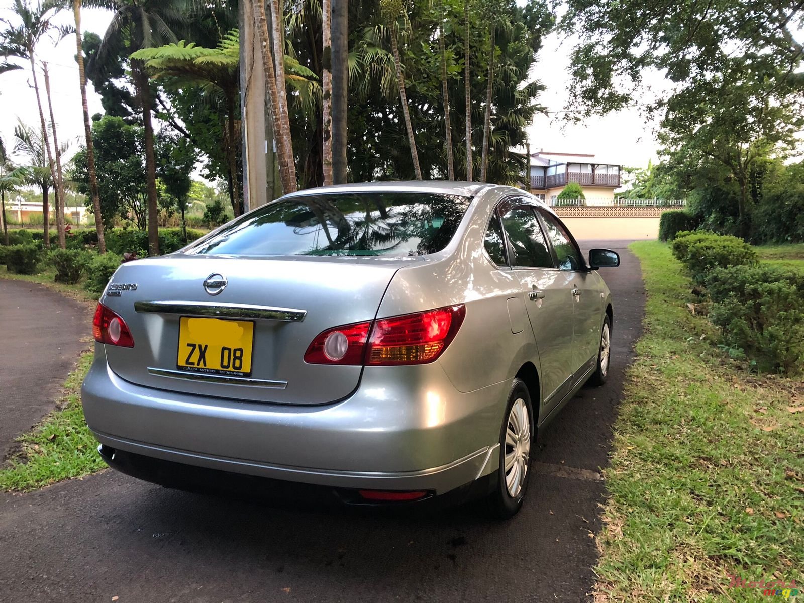 2008' Nissan Bluebird photo #6