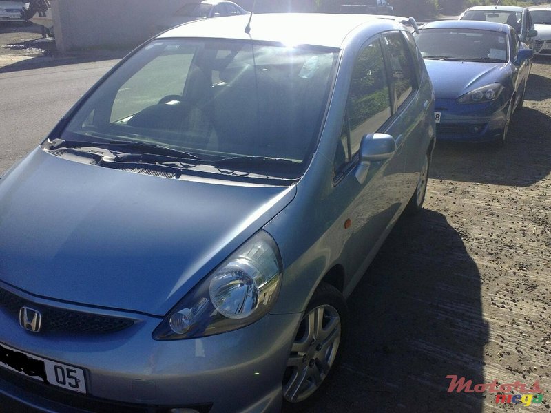 2005' Honda Jazz photo #1