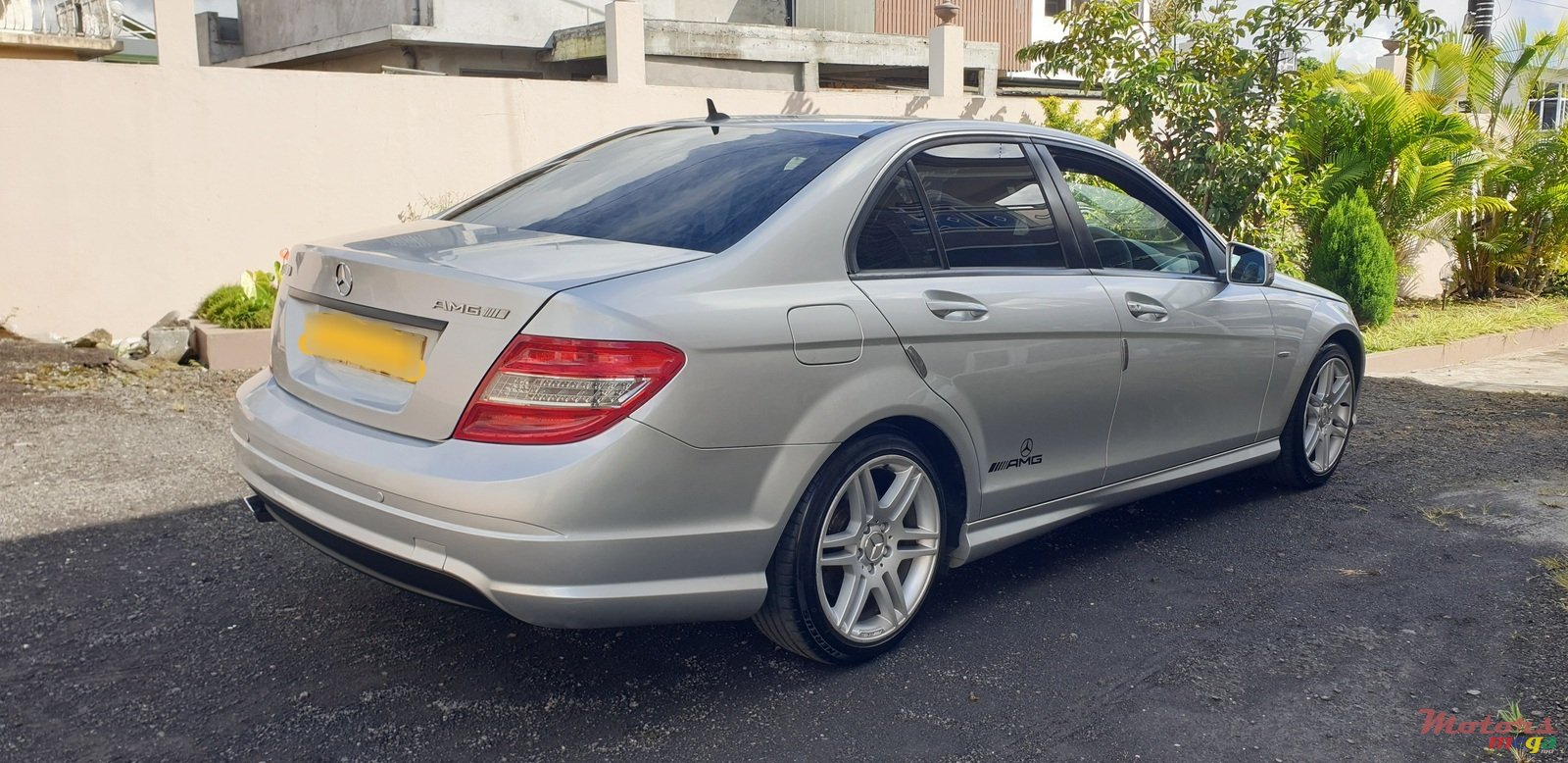 2010' Mercedes-Benz C 180 AMG photo #5