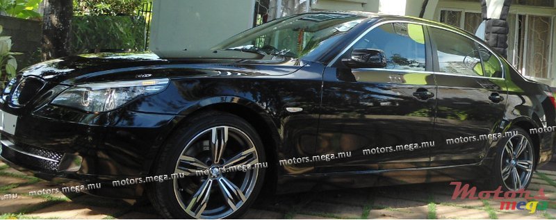 2008' BMW 5 Series photo #1