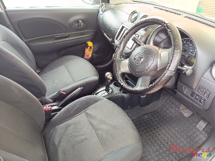 2011' Nissan March photo #7