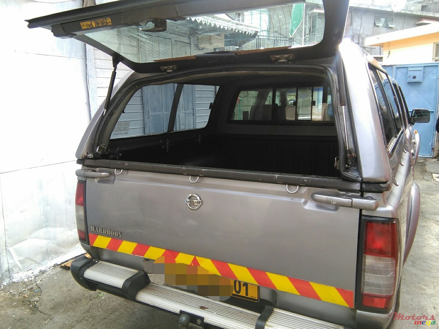 2001' Nissan Hardbody double cab 4*2 photo #3