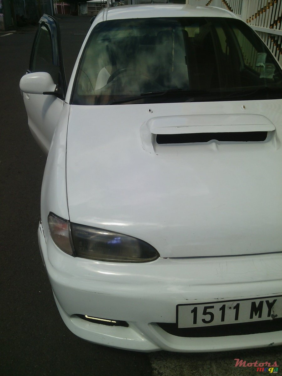 1995' Hyundai Accent Sport Model photo #2