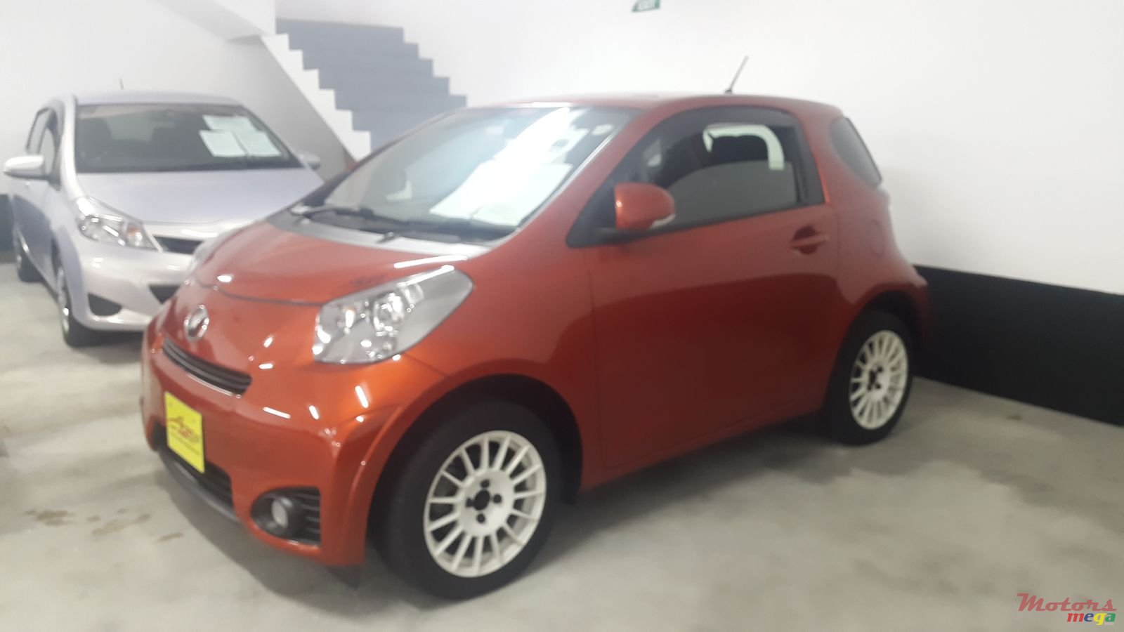 2012' Toyota iQ photo #3