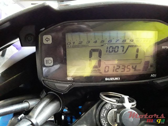 2019' Suzuki Gixxer photo #3