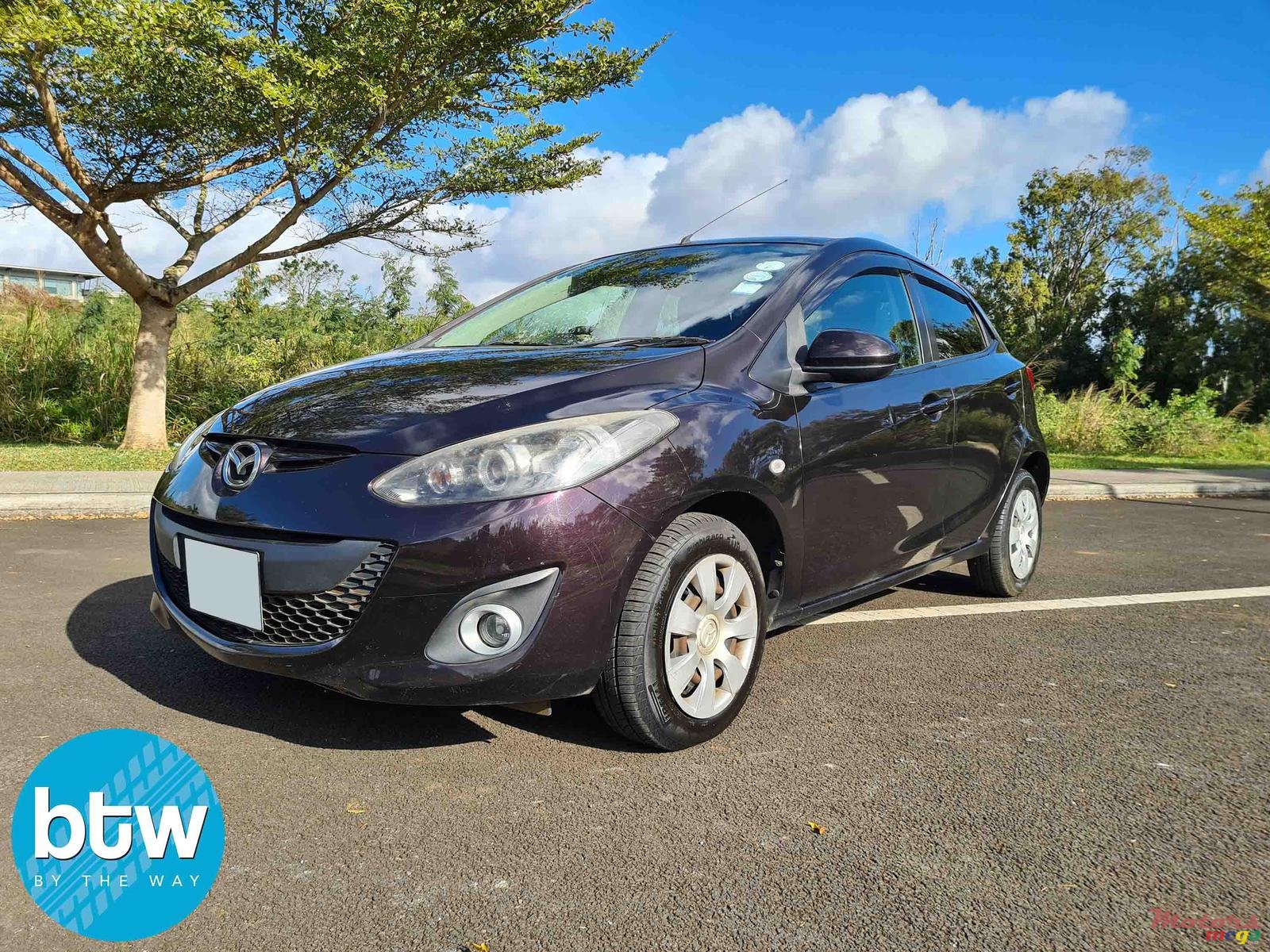 2014' Mazda Demio photo #2