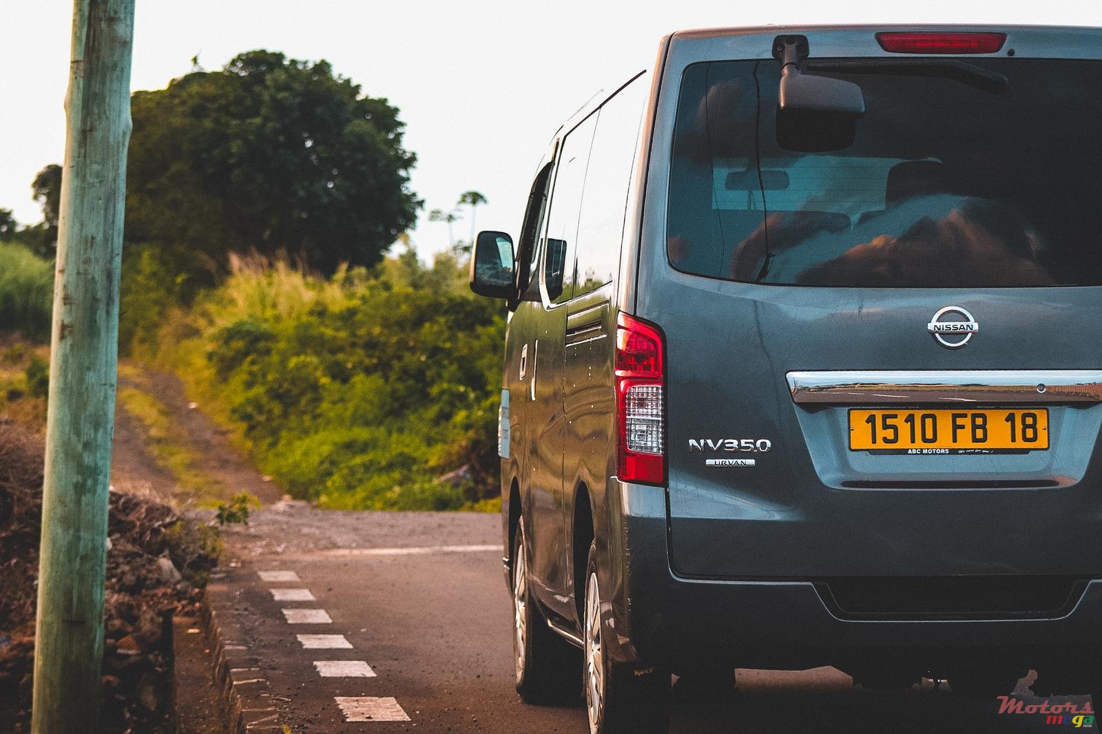 2018' Nissan photo #3