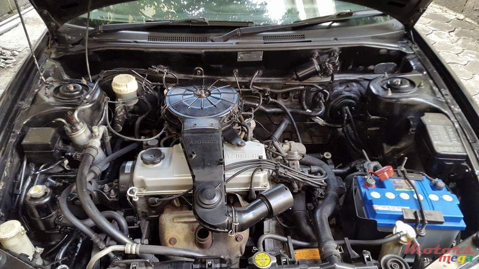 1998' Mitsubishi Lancer photo #6