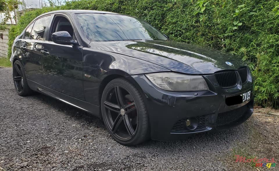 2009' BMW 3 Series M_SPORT photo #1