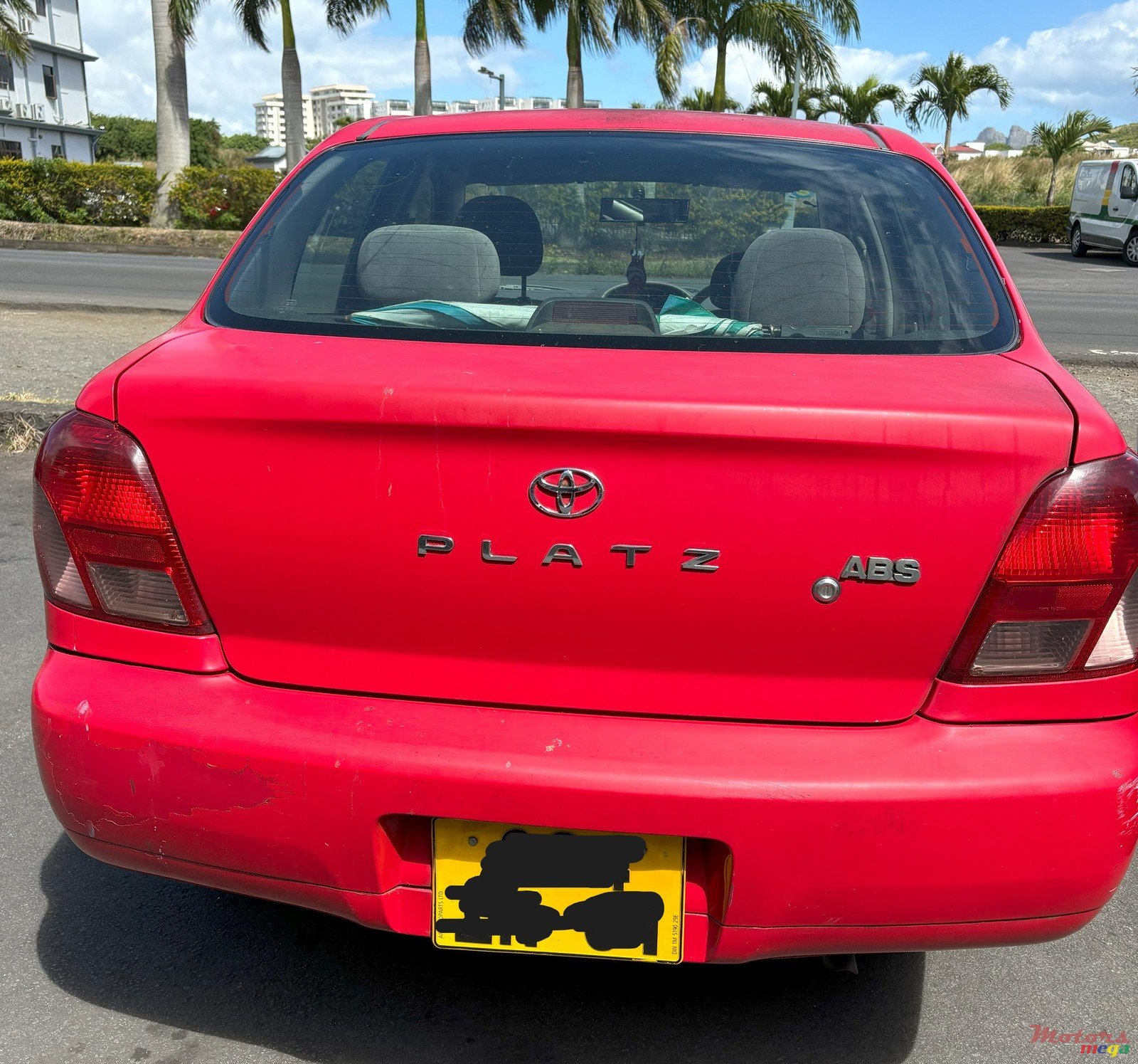 2001' Toyota Platz photo #2