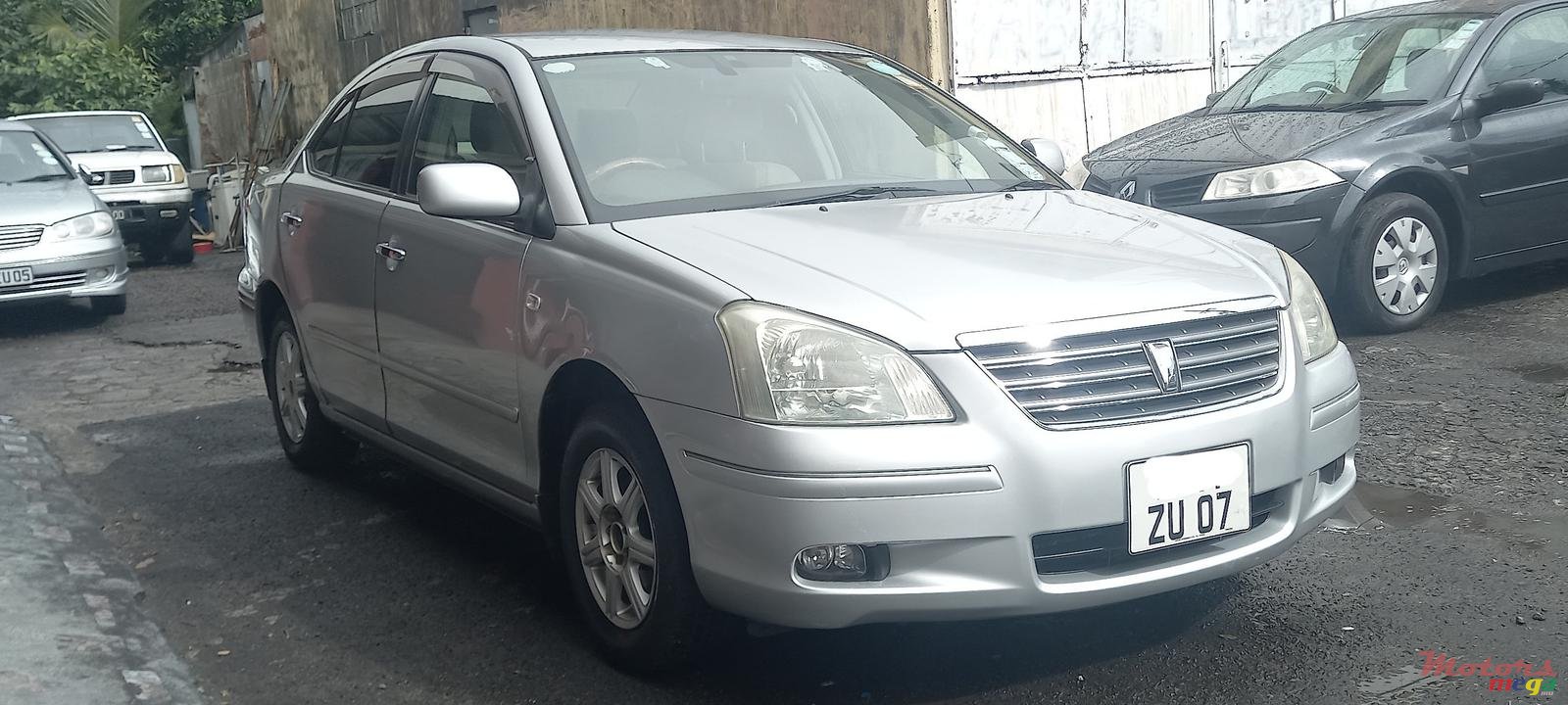 2007' Toyota Premio photo #1