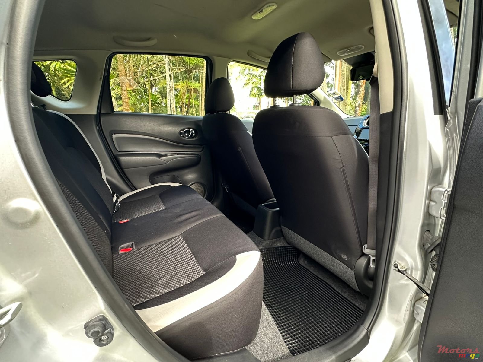 2020' Nissan Note e-power photo #6