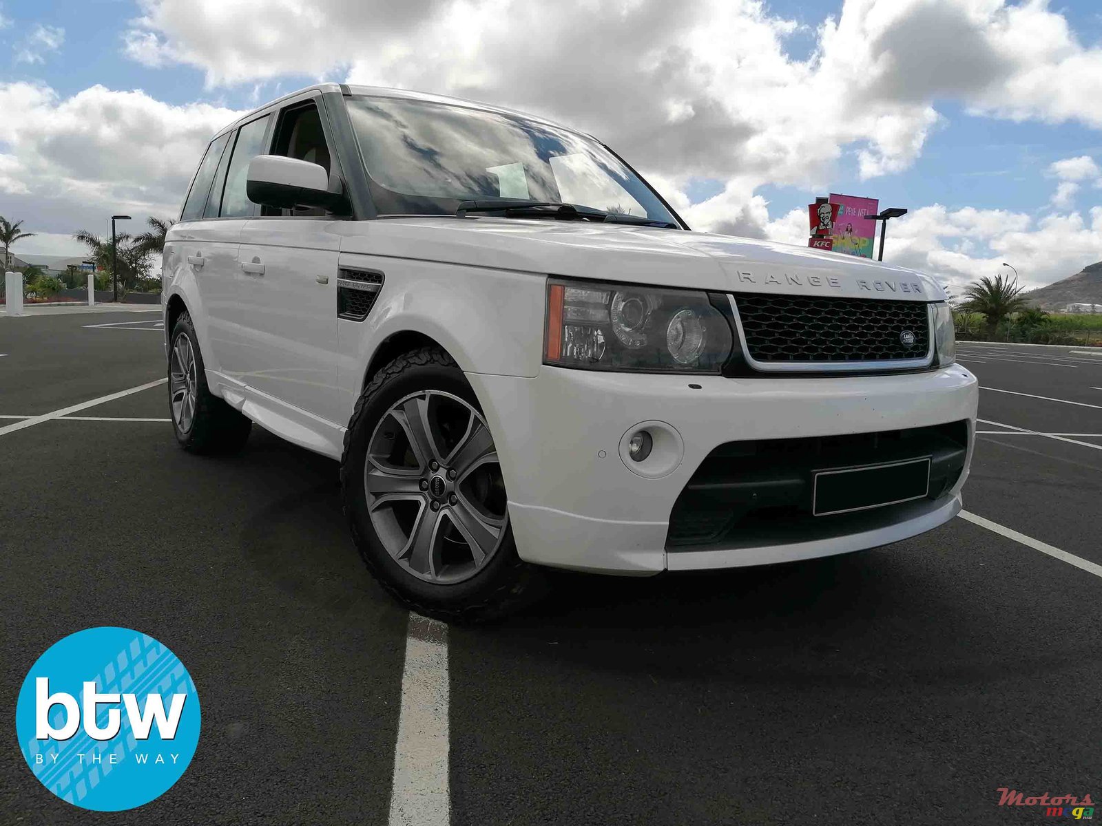 2013' Land Rover Range Rover Sport TDV8 photo #1