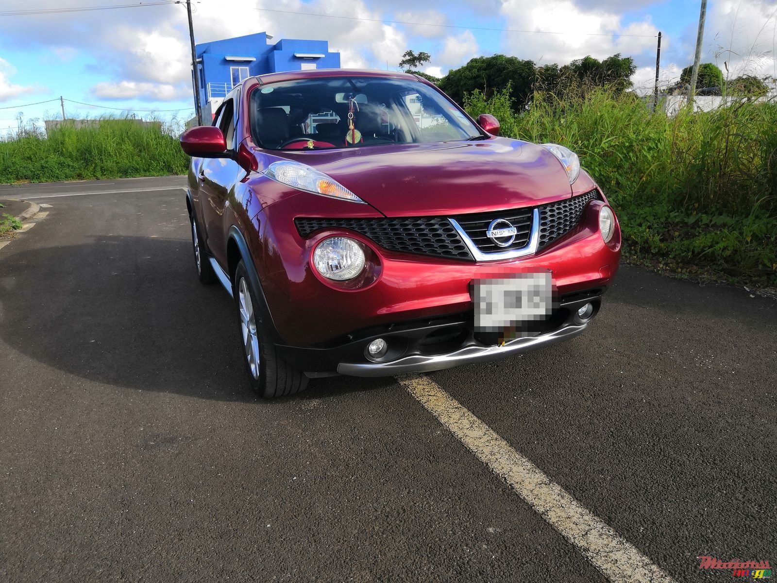 2012' Nissan Juke photo #1