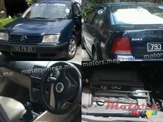 2001' Volkswagen photo #1