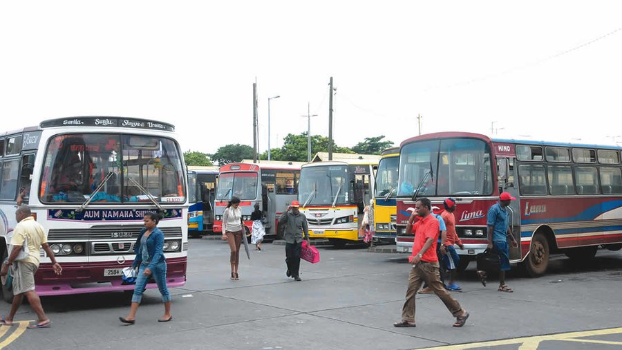 Transport public gratuit à Maurice : réalisable pour les autobus, mais des défis pour d’autres moyens de transport