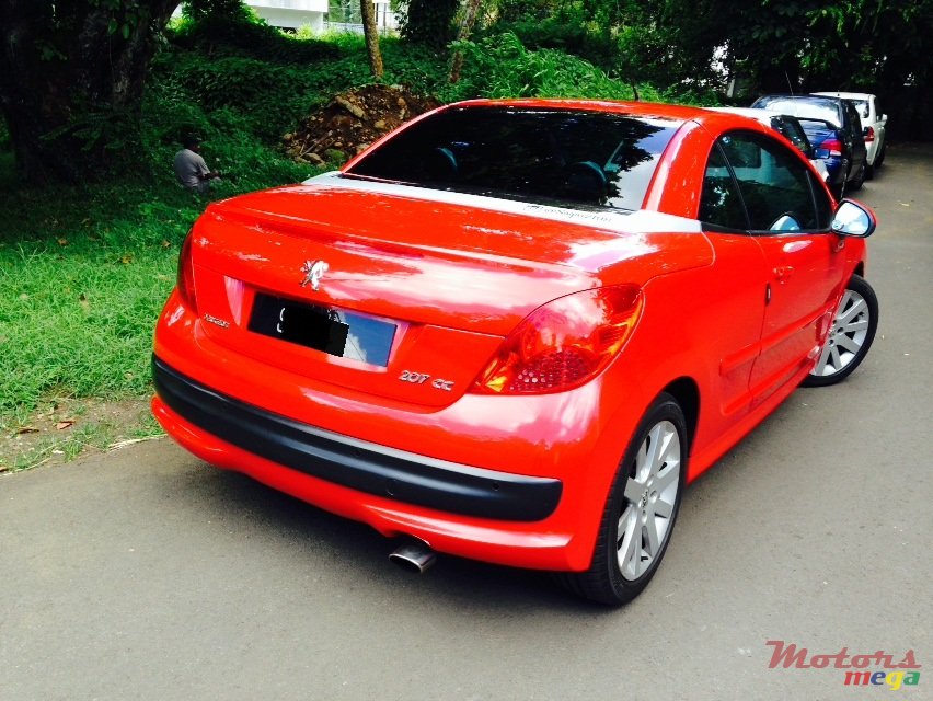 2008' Peugeot 207 1.6 gti sport pack photo #3