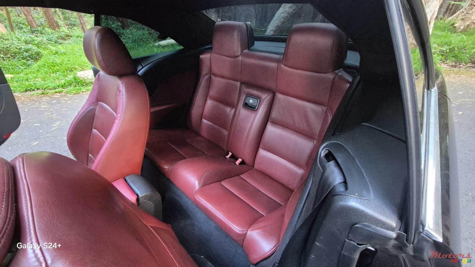 2007' Volkswagen Eos FSI Convertible photo #7