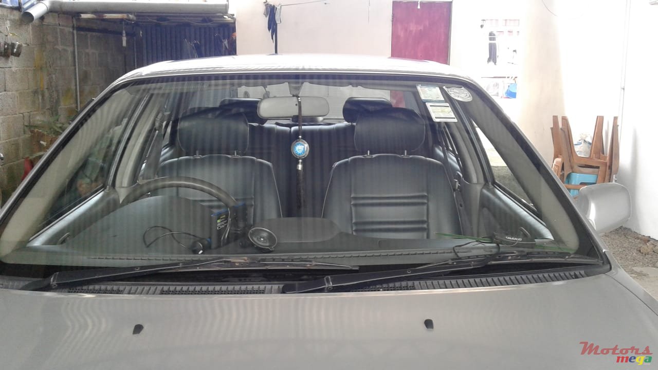 2000' Toyota Corolla Manual photo #2