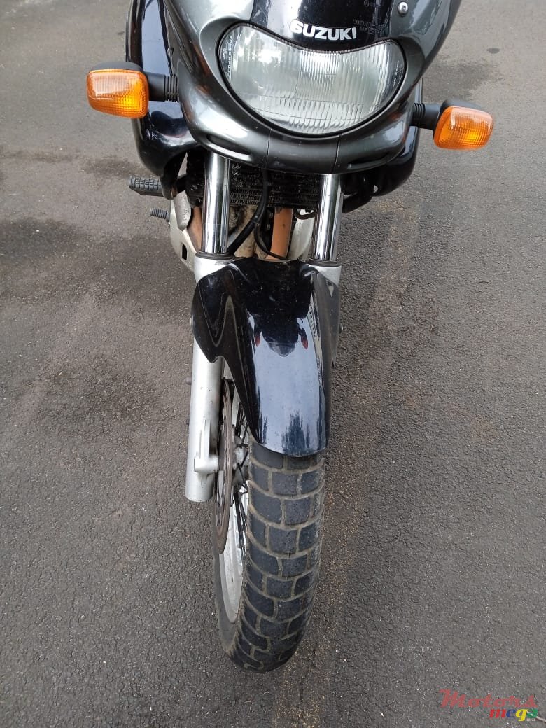 1999' Suzuki photo #2