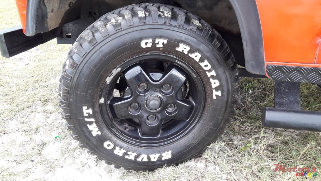 1992' Land Rover Defender 110 4X4 OFFROAD photo #2