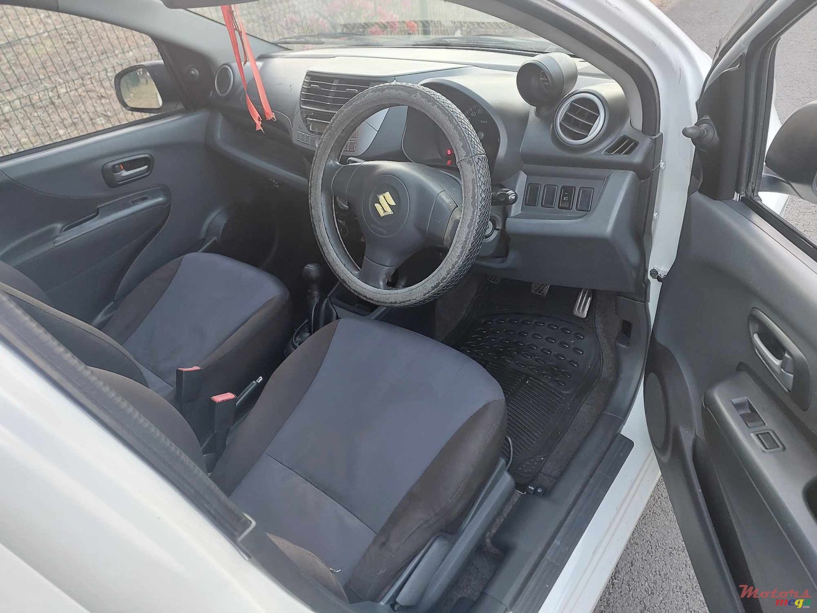 2014' Suzuki Celerio photo #7