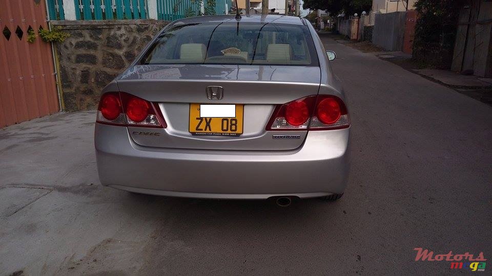 2008' Honda Civic Hybrid photo #6