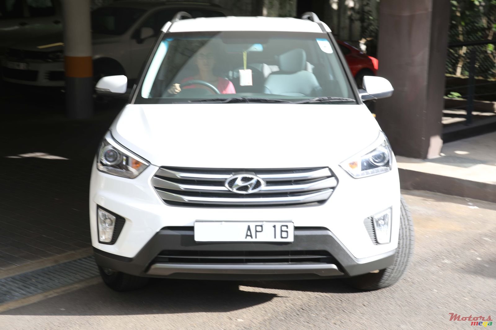 2016' Hyundai photo #3