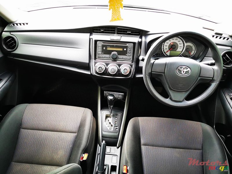 2014' Toyota Corolla Fielder photo #5