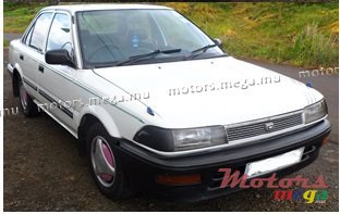 1989' Toyota EE90 photo #1