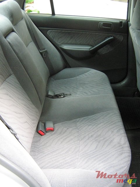 2001' Honda Civic Ferio photo #5