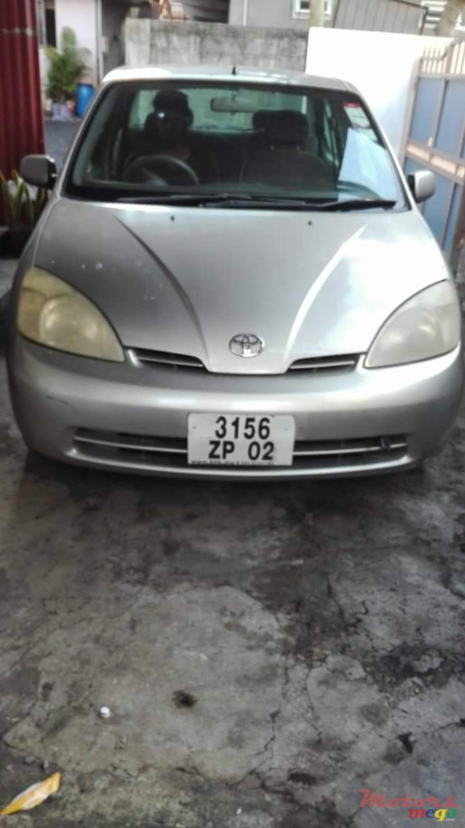 2002' Toyota Prius NZE engine photo #7