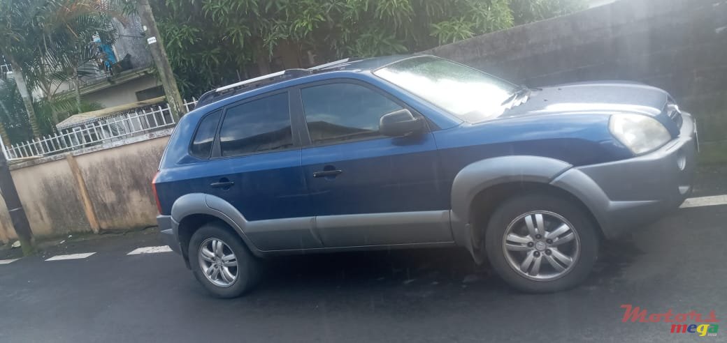 2006' Hyundai Tucson photo #1