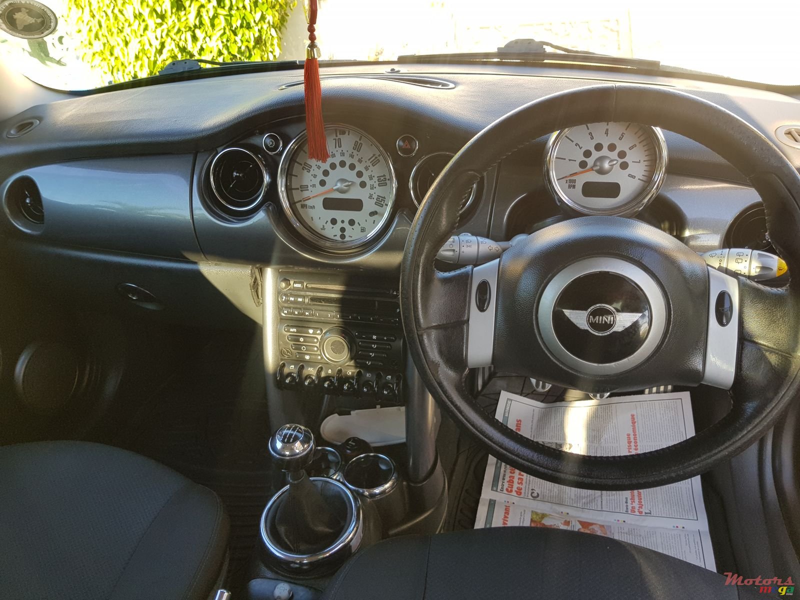 2005' MINI Cooper Manual photo #5