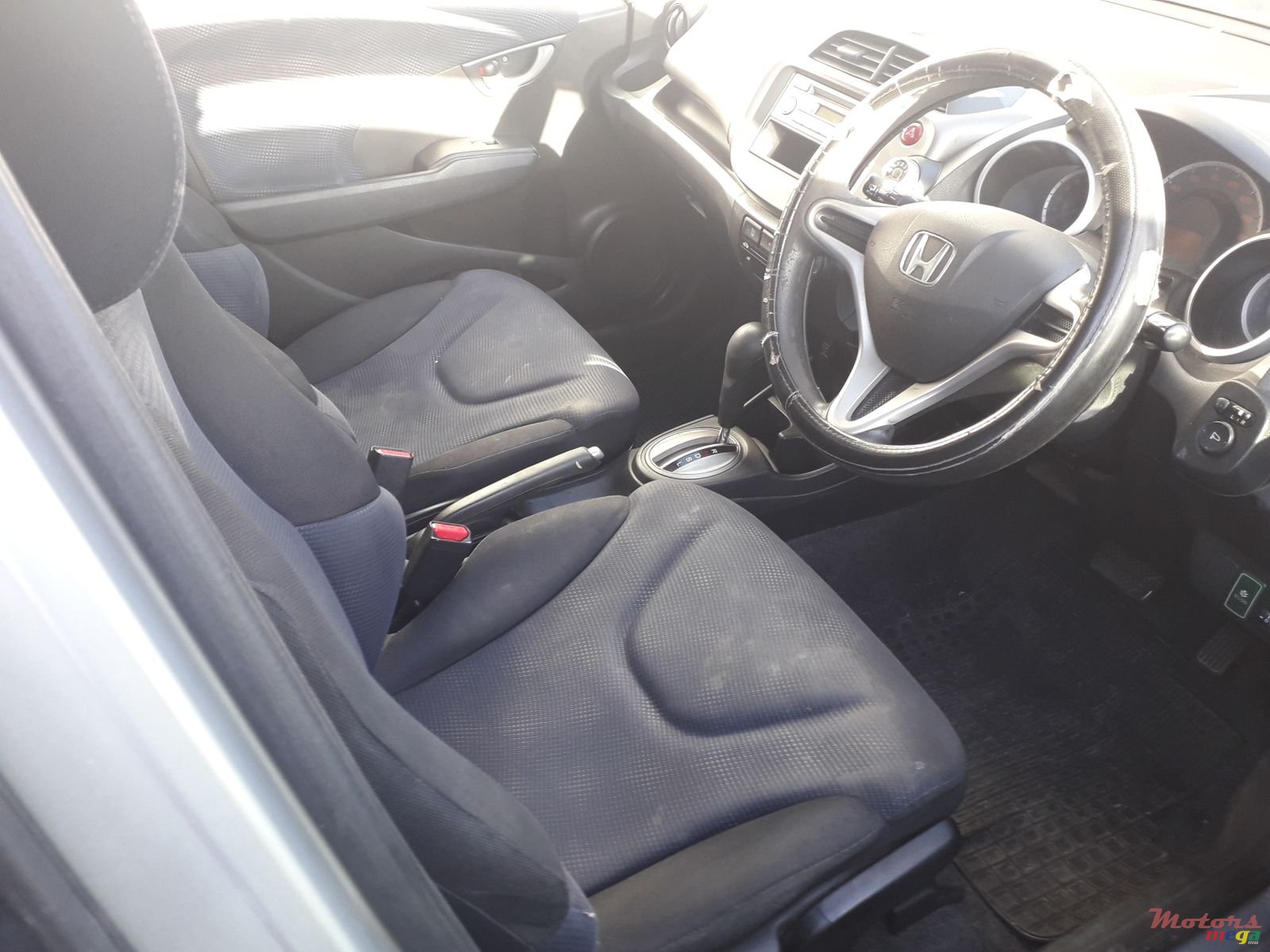 2011' Honda Fit Automatic photo #3