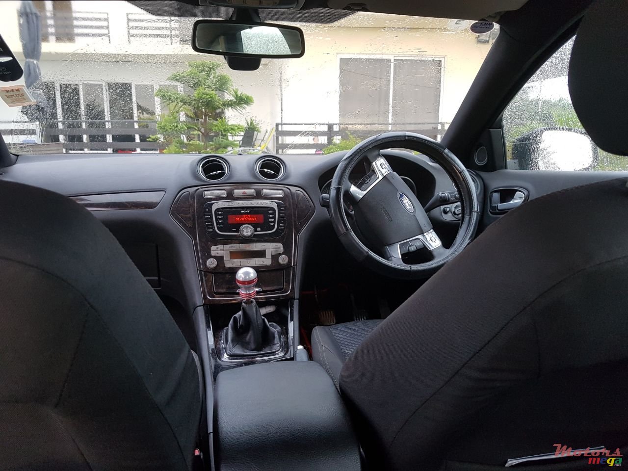 2010' Ford Mondeo photo #1