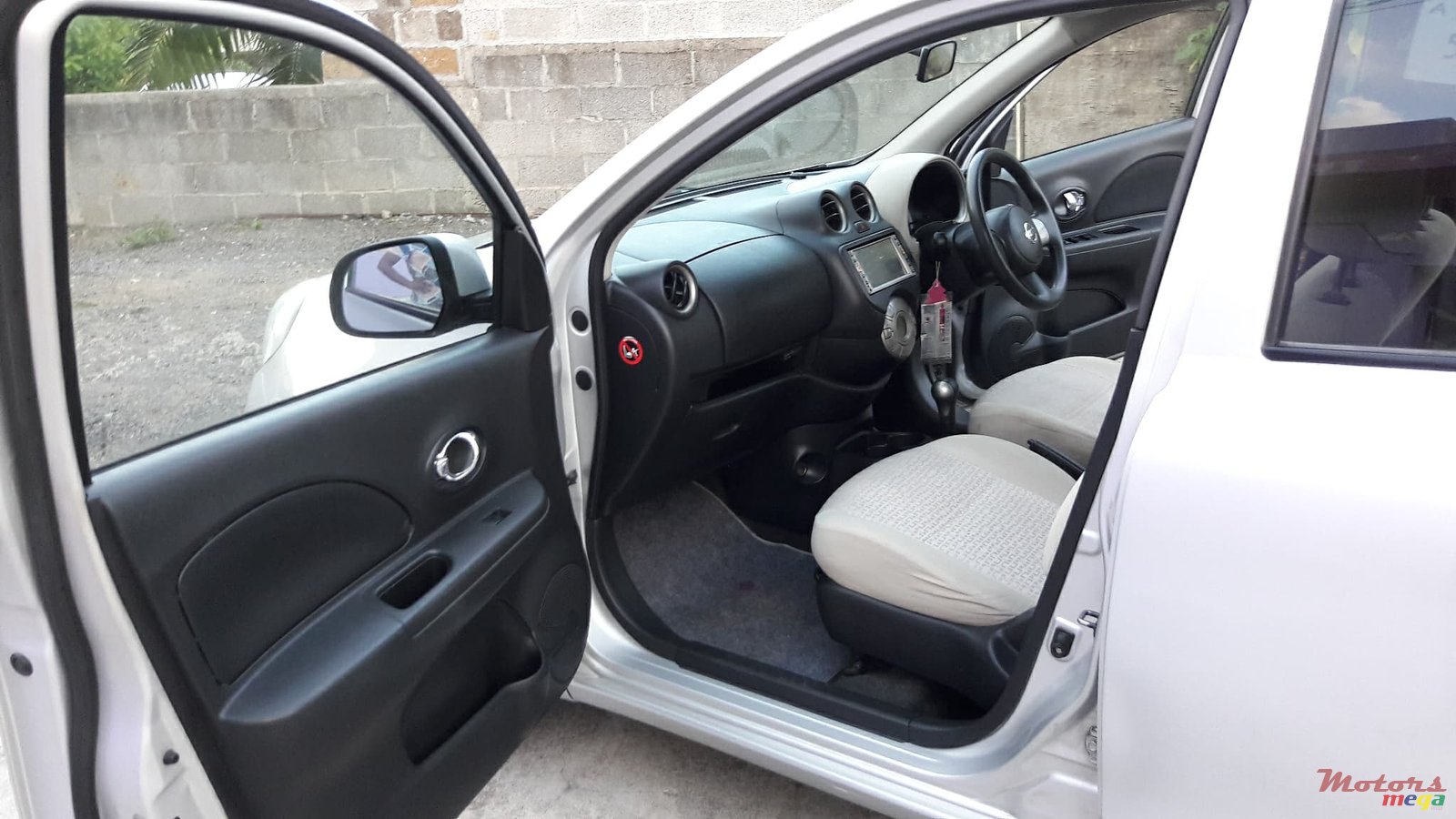 2010' Nissan March photo #6