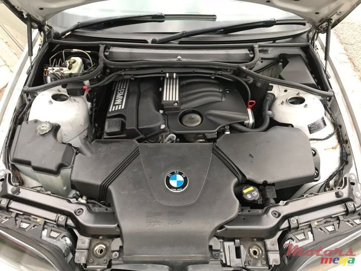 2004' BMW 3 Series E46 2000-2005 photo #5