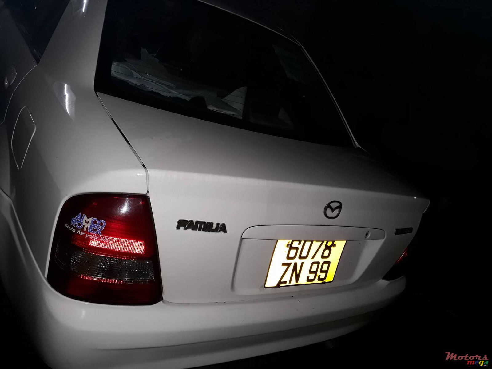 1999' Mazda Familia photo #1