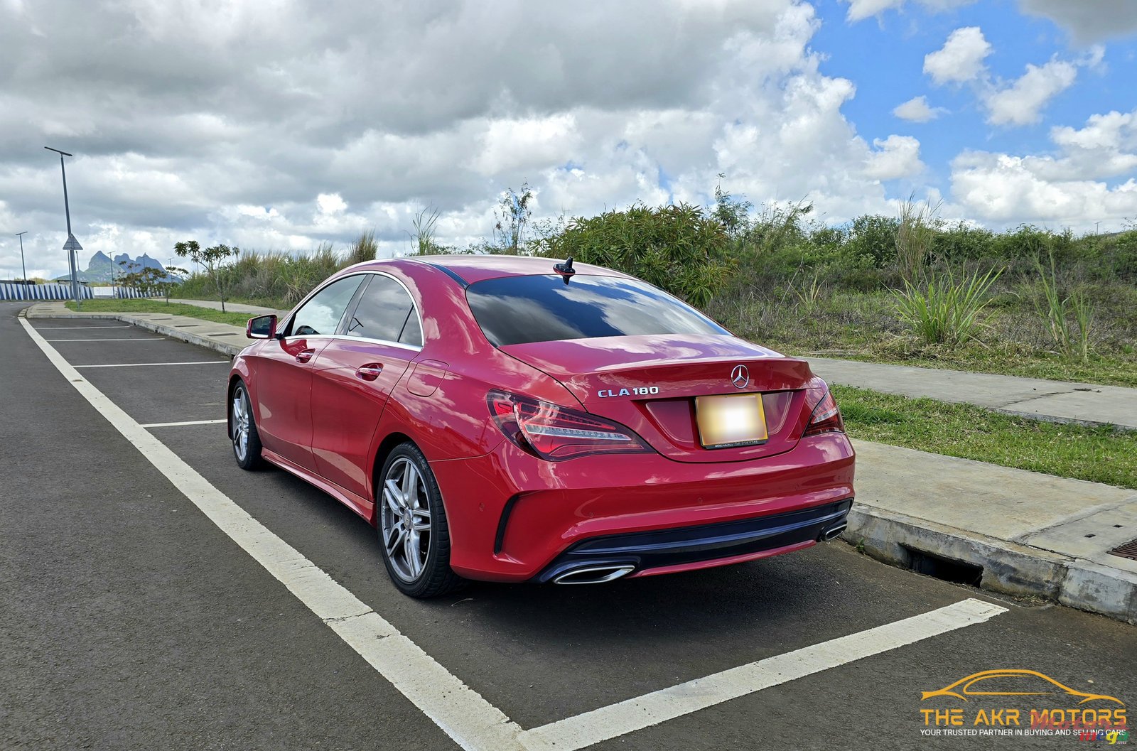 2017' Mercedes-Benz CLA 180 AMG photo #4