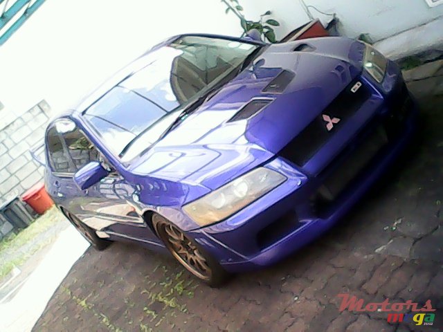 2003' Mitsubishi Lancer Evolution photo #1