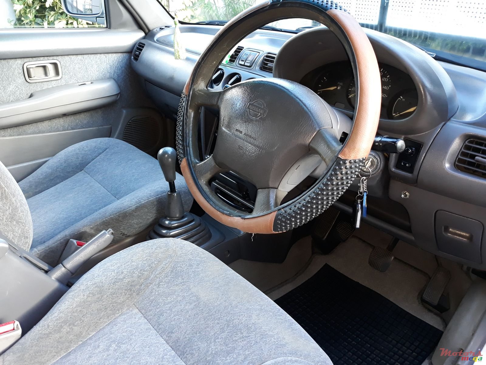 1999' Nissan March photo #2