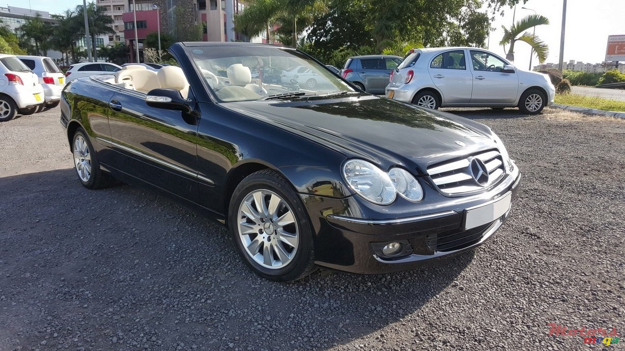 2007' Mercedes-Benz CLK 200 Original photo #1